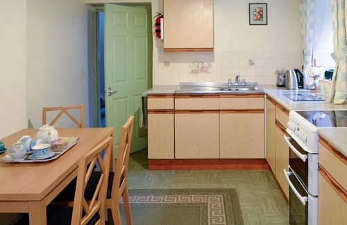 Bridport Cottage | 2 bedroom accommodation in Mangerton, near Bridport