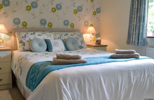 Llanrwst Cottage | 2 bedroom accommodation in Maenan, near Llanrwst