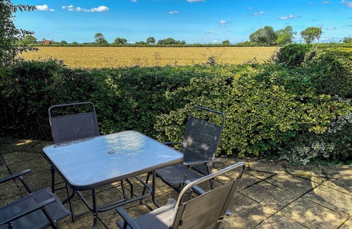 Beccles Cottage | 2 bedroom accommodation in Clay Common, near Southwold