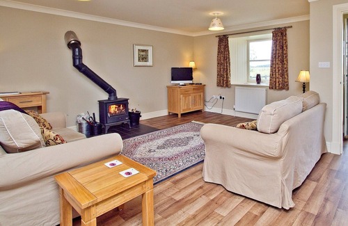 Carnwath Cottage | 2 bedroom accommodation in By Carnwath