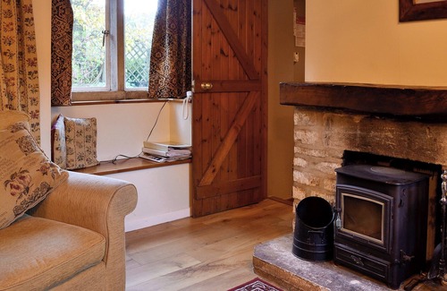 Stroud Cottage | 2 bedroom accommodation in Bussage, near Cirencester