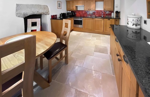 Avening Cottage | 2 bedroom accommodation in Avening, near Tetbury