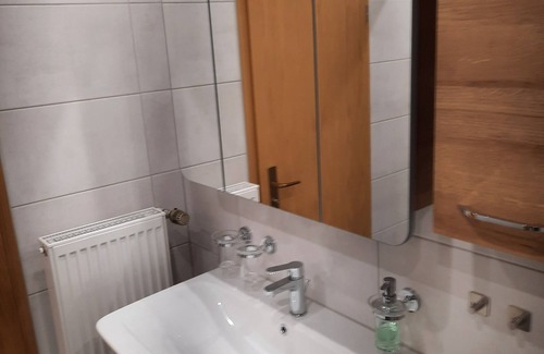 Ellenz Apartment | 2 Bedroom Apartment in Ellenz-Poltersdorf