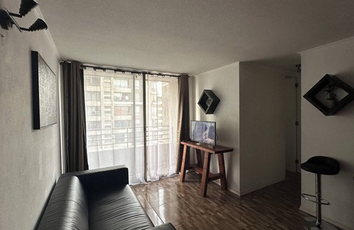 Downtown Santiago Apartment | 2-bedroom apartment in beautiful Santiago with WiFi, Carmen 616