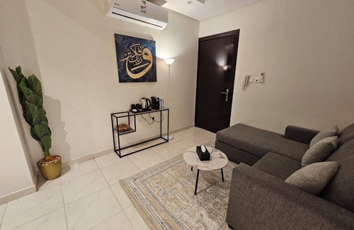 Riyadh Apartment | 2-bedroom apartment in fabulous Riyadh with WiFi, AC, free parking in quiet area