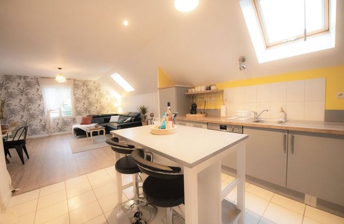 Verberie Apartment | 2 Bedroom Apartment in Verberie