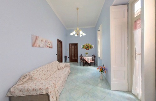 Vomero Apartment | 2 bedroom apartment in naples