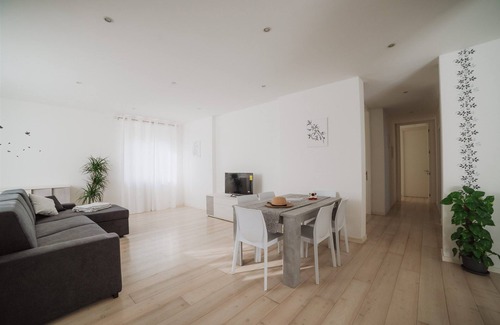 Palazzolo Apartment | 2 Bedroom Apartment in Sona