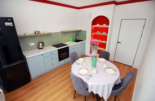 Almaty Apartment | 2-bedroom apartment in the center of Almaty with AC, WiFi