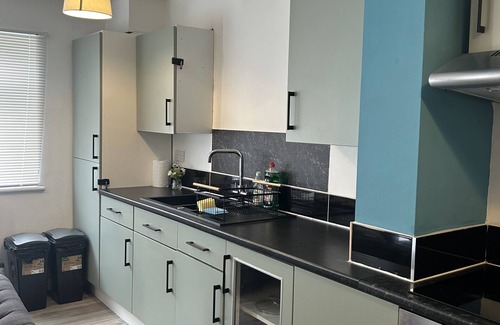 Horley Apartment | 2 Bedroom apartment near Gatwick