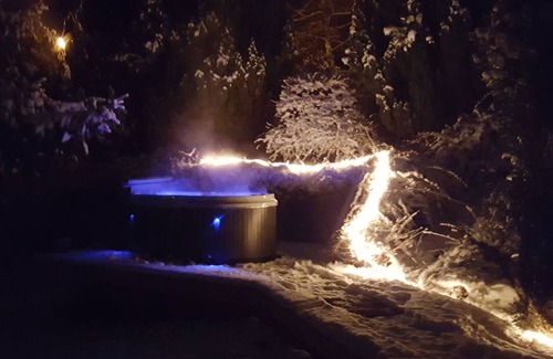 Serraval Apartment | 2-bedroom apartment with PRIVATE JACUZZI close to ski resorts with breathtaking views
