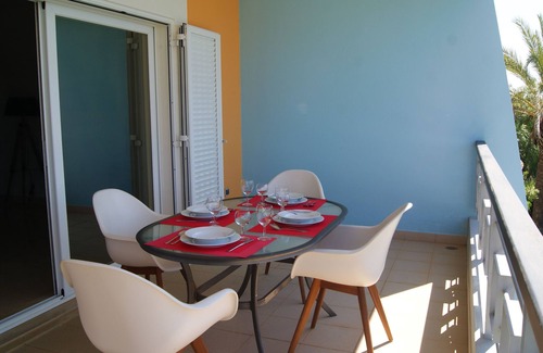 Alfarrobeira Apartment | 2 Bedroom Apartment with Sea View Near Golf for 4 People