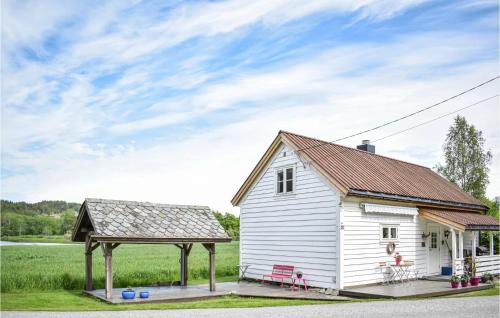 Kvam House | 2 Bedroom Awesome Home In Tørvikbygd