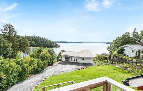 Dyvik House | 2 Bedroom Awesome Home In Åkersberga