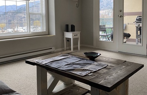 Okanagan-Similkameen Condo | 2 bedroom condo on Skaha lake 10 mins to Penticton