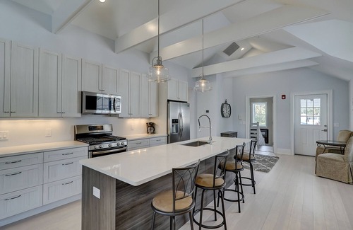 Old Town Bluffton Condo | 2 Bedroom Condo in Downtown Bluffton, 3rd floor