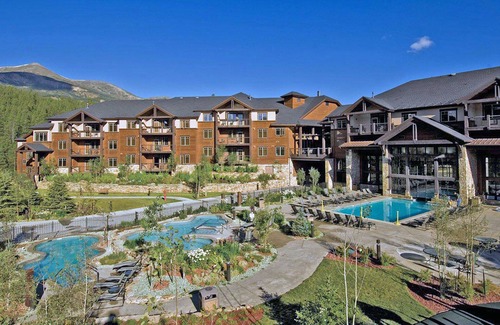 Four O'Clock Villa | 2 Bedroom Condo in Breckenridge - Ski-In & Ski-Out - Family Friendly