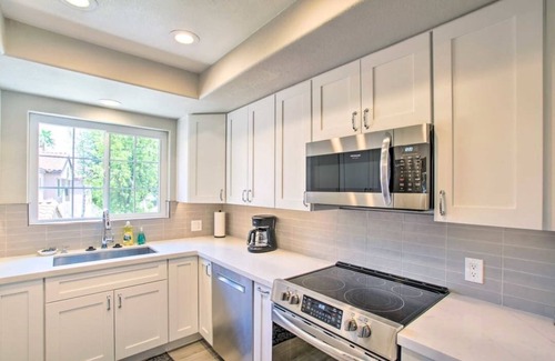 Central Scottsdale Condo | 2-bedroom condo just 8 minutes from Talking Stick Resort Casino