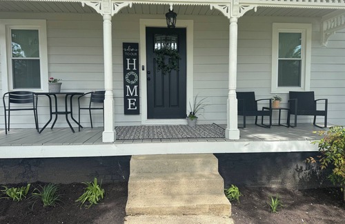 Greeneville Apartment | 2 Bedroom Downtown Greeneville- Park Place