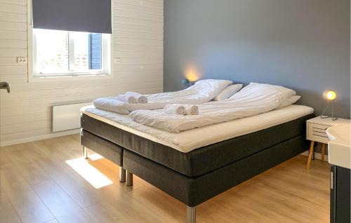 Ulstein Municipality House | 2 Bedroom Gorgeous Home In Ørsta