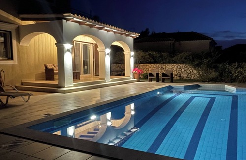 Mazarakata Villa | 2 Bedroom Villa, Private Pool Stunning Castle/Mountain Views, Close to Sea, WiFi