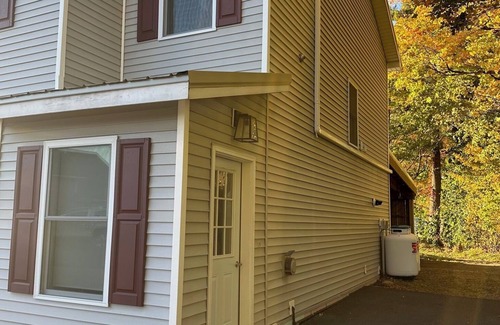 Mooers Forks House | 2-bedroom house in charming West Chazy with AC, WiFi