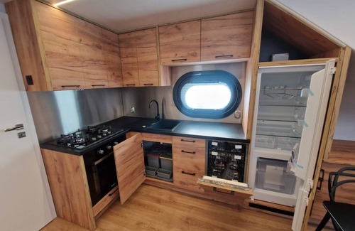 Maasbommel Boat Rental | 2 Bedroom Houseboat in Maasbommel