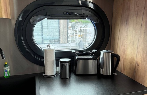 Maasbommel Boat Rental | 2 Bedroom Houseboat in Maasbommel