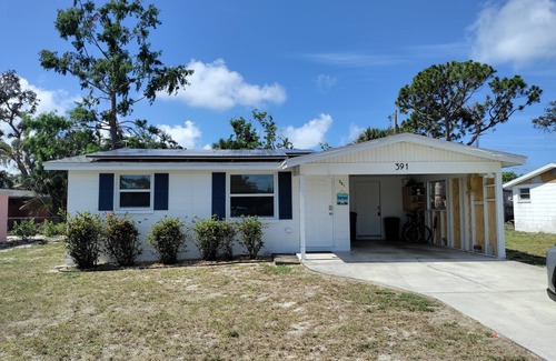 Englewood House | 2 Bedroom in Olde Englewood minutes from the beach with privacy fenced yard.