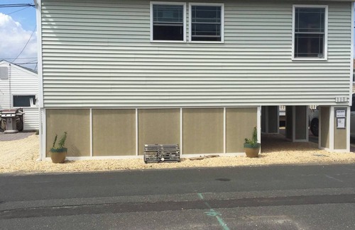 Dover Beaches North House | 2 Bedroom Inviting Beach House in Lavallette 1 block from the beach!