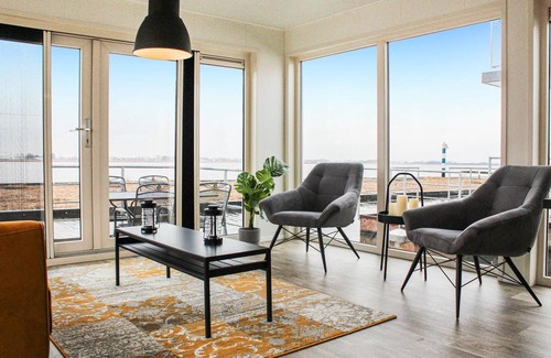 Municipality of Aalsmeer Boat Rental | 2 bedroom luxurious ship in Aalsmeer