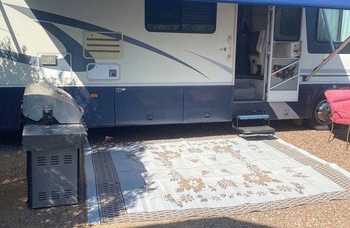 Pinnacle Peak House | 2-bedroom luxury RV in Tremendous Scottsdale with Saguaros
