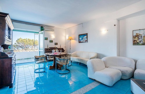 Ischia Porto Apartment | 2 bedroom nice apartment in Ischia