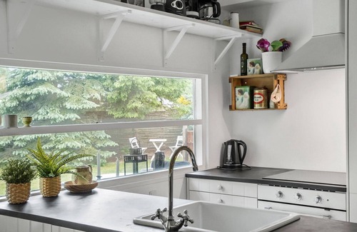 Hojby House | 2 bedroom nice home in Højby