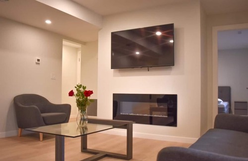 Port Coquitlam House | 2 Bedroom Private Entry Dream Suite