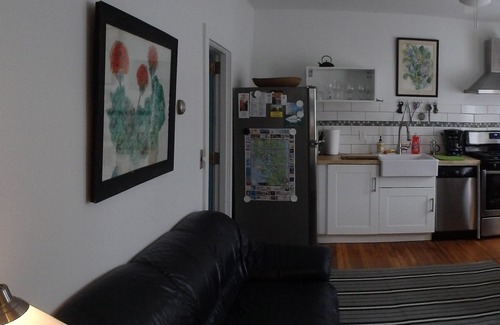 Wellfleet House | 2 Bedroom Private Apt. in 1825 Whaler's Home on Duck Creek