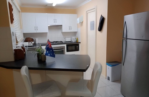 West Lamington House | 2 Bedroom residential house in peaceful location in heart of city