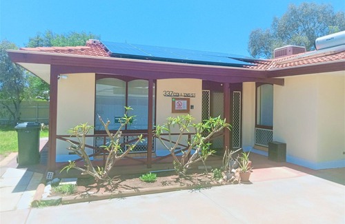 West Lamington House | 2 Bedroom residential house in peaceful location in heart of city