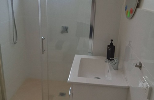 Earlville Apartment | 2 BEDROOM RETREAT IN INNER CITY SUBURB