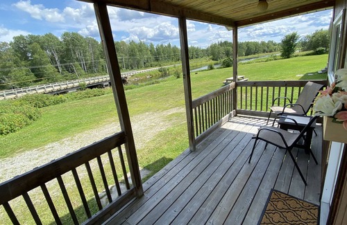 Abitibi-Temiscamingue Cabin | 2 Bedroom Rustic Family Retreat Without Compromising Comfort