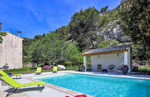 Merindol House | 2 bedroom stunning home in Merindol