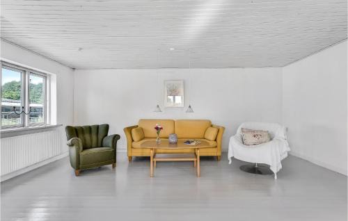 Skarup Fyn House | 2 Bedroom Stunning Home In Skårup Fyn