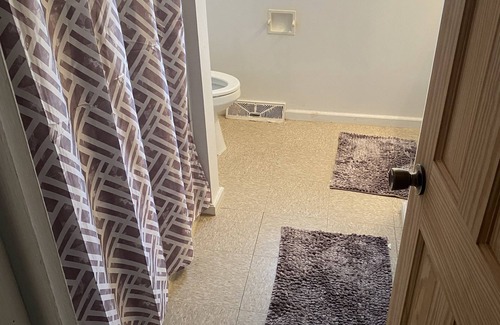 Albany House | 2 bedroom town house with game room