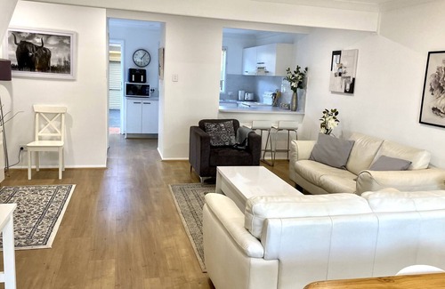 Capalaba House | 2 Bedroom Townhouse in Heart of Capalaba