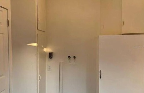 Saint Cloud House | 2 Bedroom Unit B