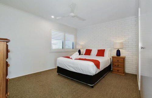Mooloolaba Apartment | 2 Bedroom Unit Mooloolaba- Walk to the Beach