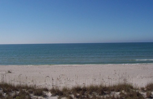 Palm Island Cottage | 2 bedrooms, 2 bath Cottages, Palm Island, Beach Access, Heated Pool, Boat Dock