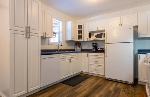 East Kootenay Condo | 2 Bedrooms in Lower Level l Hot Tub
