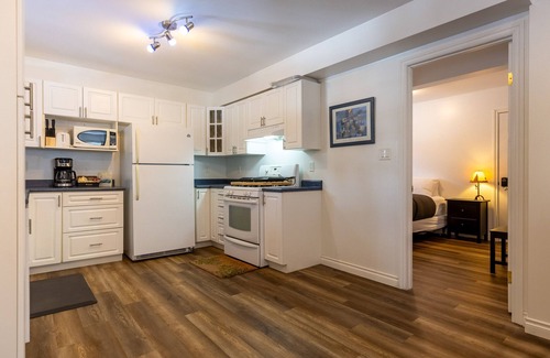 East Kootenay Condo | 2 Bedrooms in Lower Level l Hot Tub