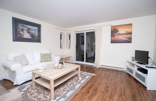 Hollyburn House | 2 bedrooms suite close to ski mountains and ocean